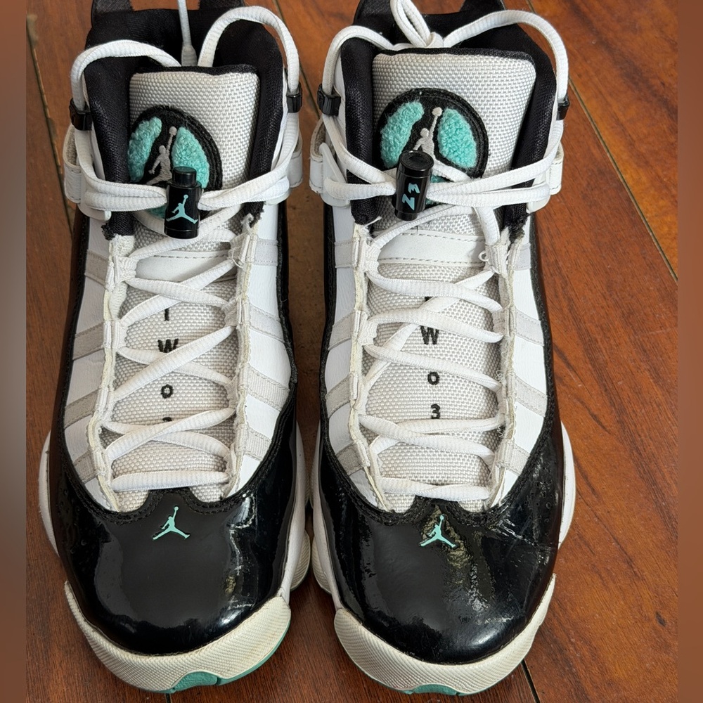 Nike Jordan 6 Rings White Tropical Twist Concord.